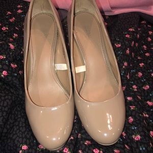 Merona Tan Glossy heels